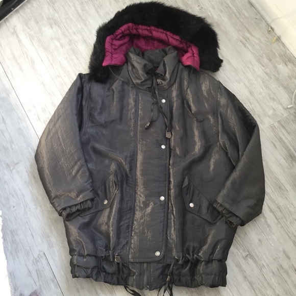 be in the current seen Jackets & Blazers - Gray Parka Jacket Coat w/Detachable Faux Fur Hood